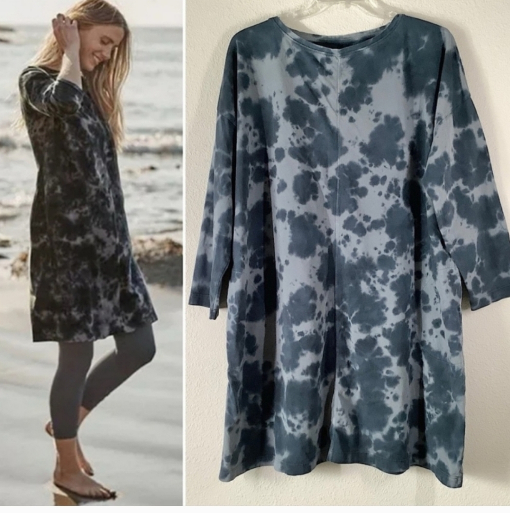 J. Jill Tie-Dye Shift Dress in Navy and Light Gray